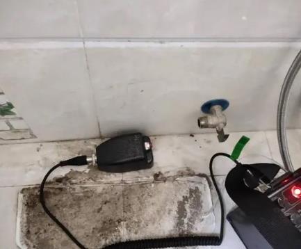 周口市屋顶漏水维修公司分享下卫生间漏水的危害及解决方法